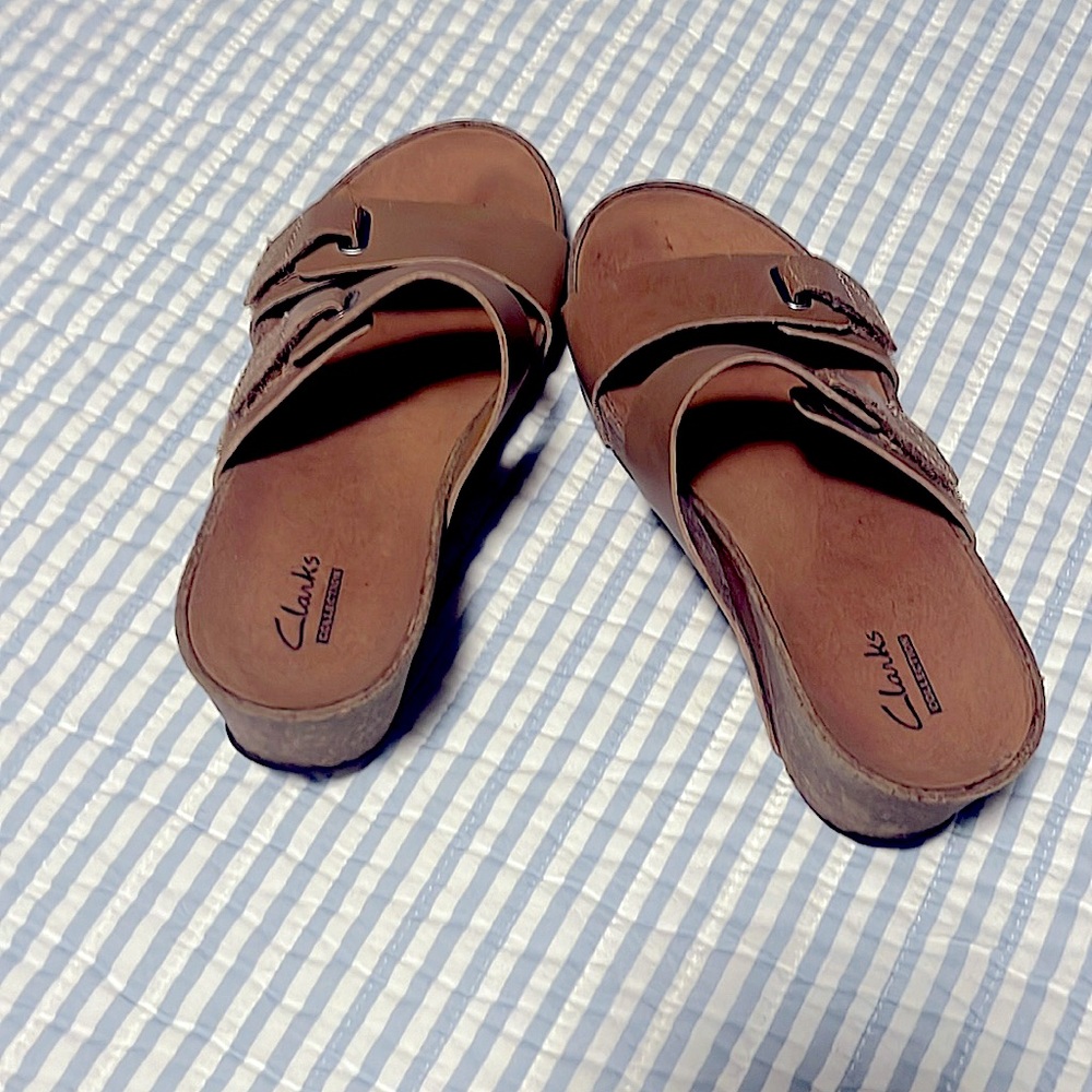 Clarks collection wedge type sandals